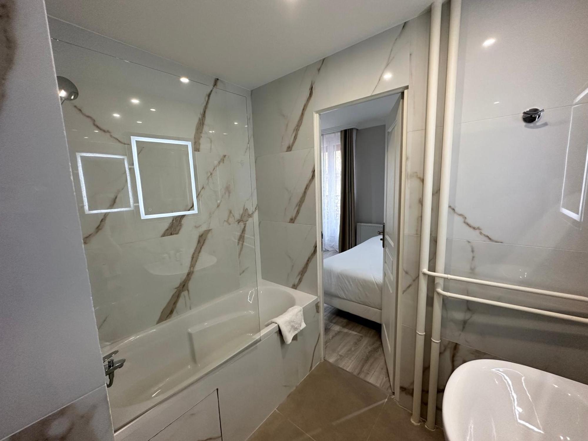 פריז Hotel Riviera Renovated מראה חיצוני תמונה